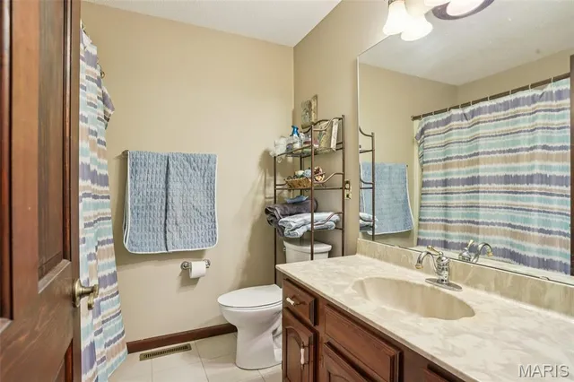 $449,900 | 4 Cedar Point, Collinsville, IL 62234