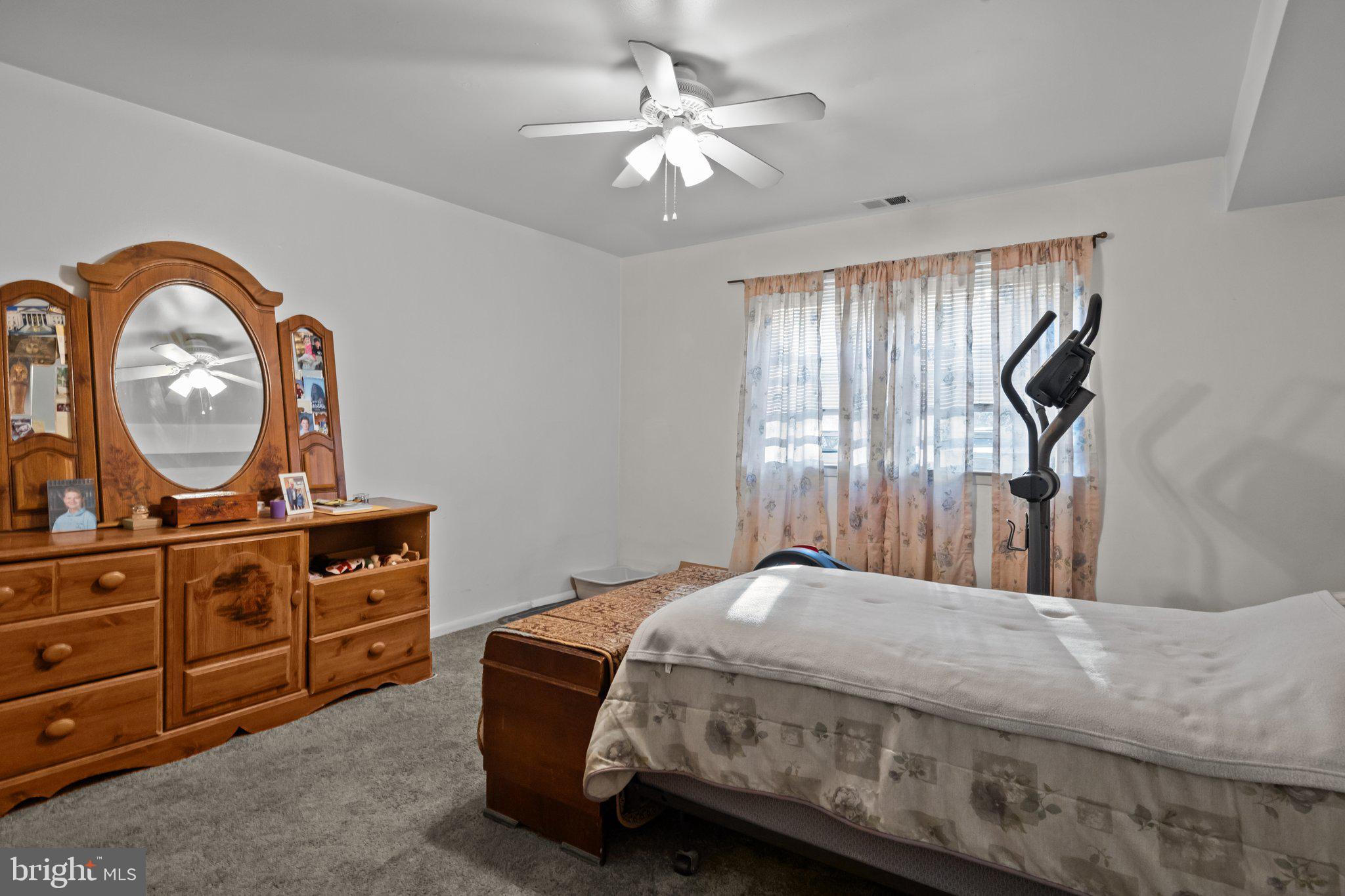 3340 South Keswick Road Philadelphia, PA 19114 - Photo 23 of 32 Large Bedroom
