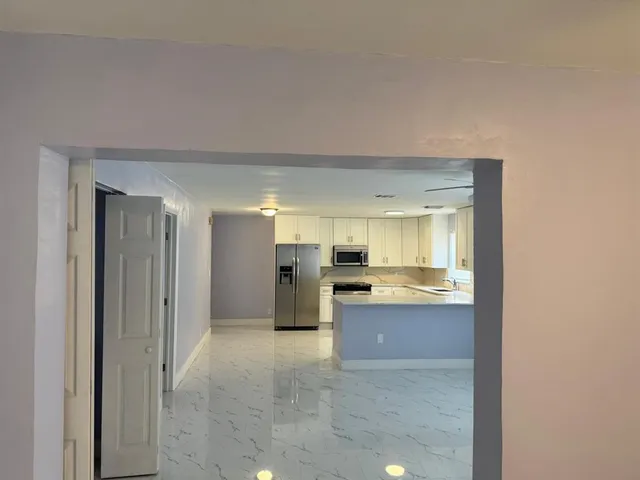 $379,999 | 7925 Southwest 9th Street, Unit 7925, North Lauderdale, FL 33068