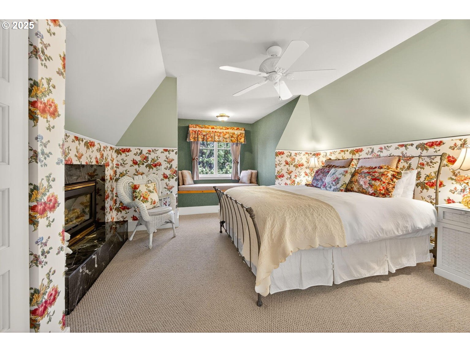 496 Beach Street Ashland, OR 97520 - Photo 22 of 45 a bedroom with a bed couch and window