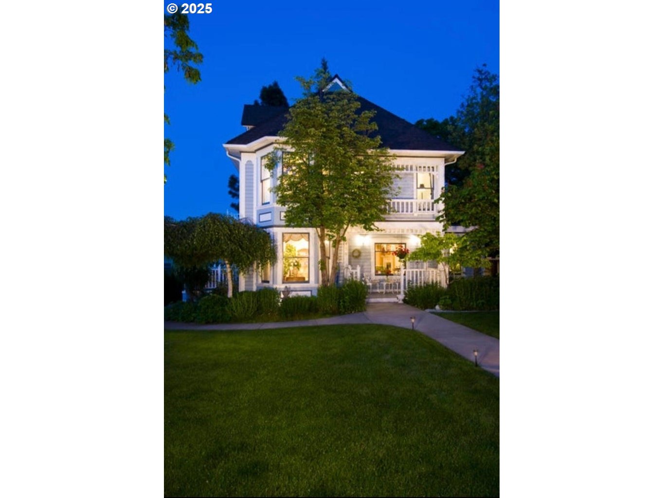 496 Beach Street Ashland, OR 97520 - Photo 39 of 45 a picture of a person on a street