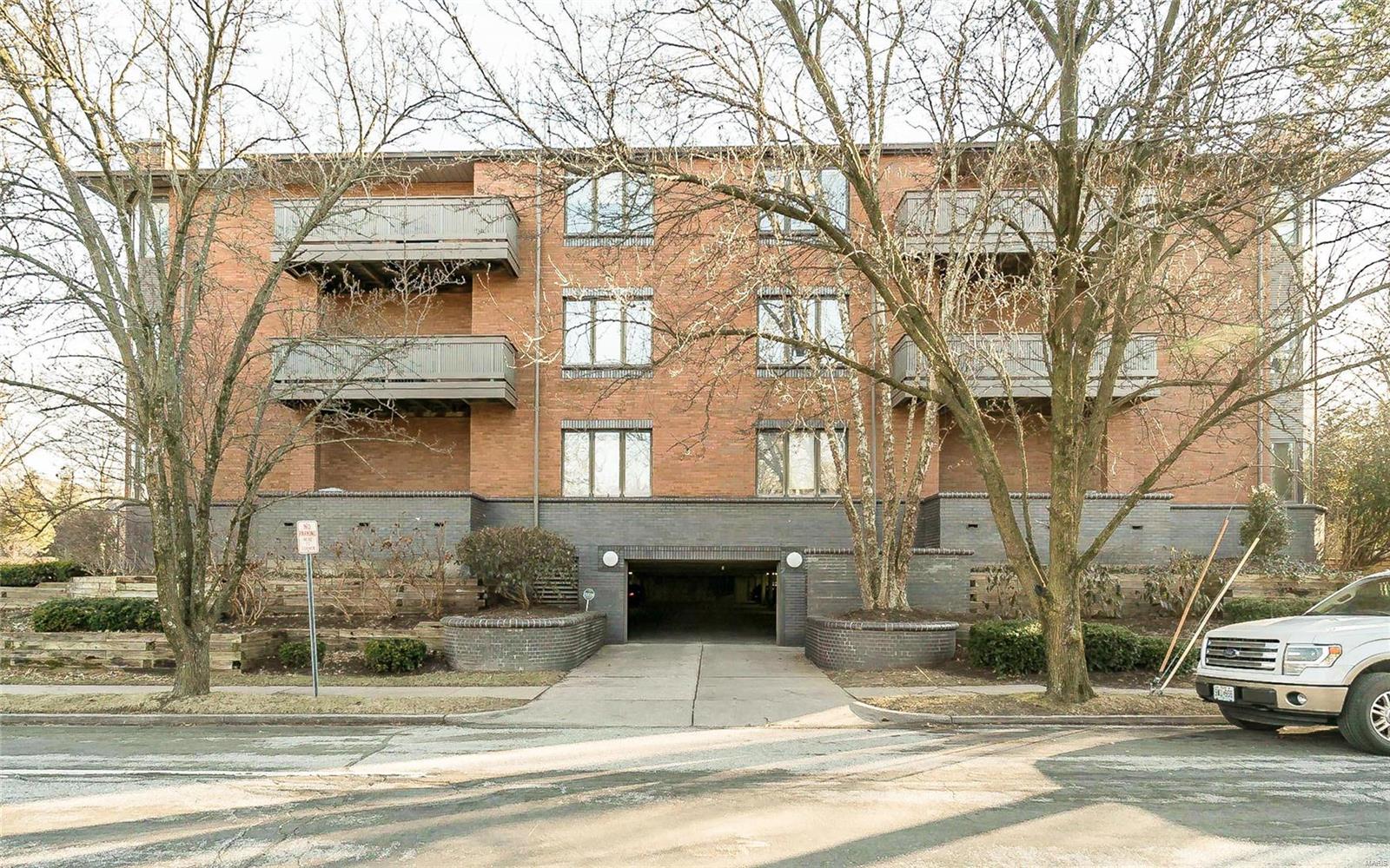 155 North Hanley Road, Unit 107 University City, MO 63105 - Photo 30 of 30 Gallery Image 30