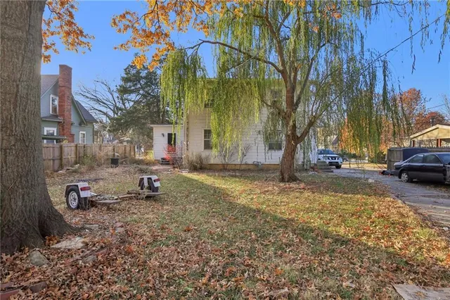 $250,000 | 933 South Main Street, Ottawa, KS 66067