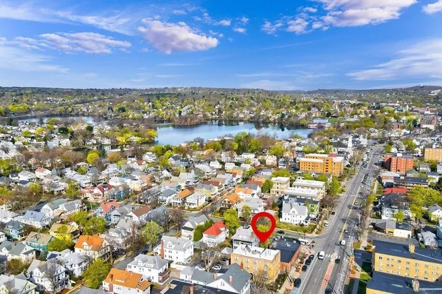 $2,200 | 230 Massachusetts Avenue, Unit 2, Arlington, MA 02474