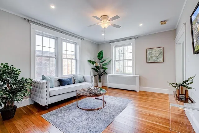 $2,200 | 230 Massachusetts Avenue, Unit 2, Arlington, MA 02474