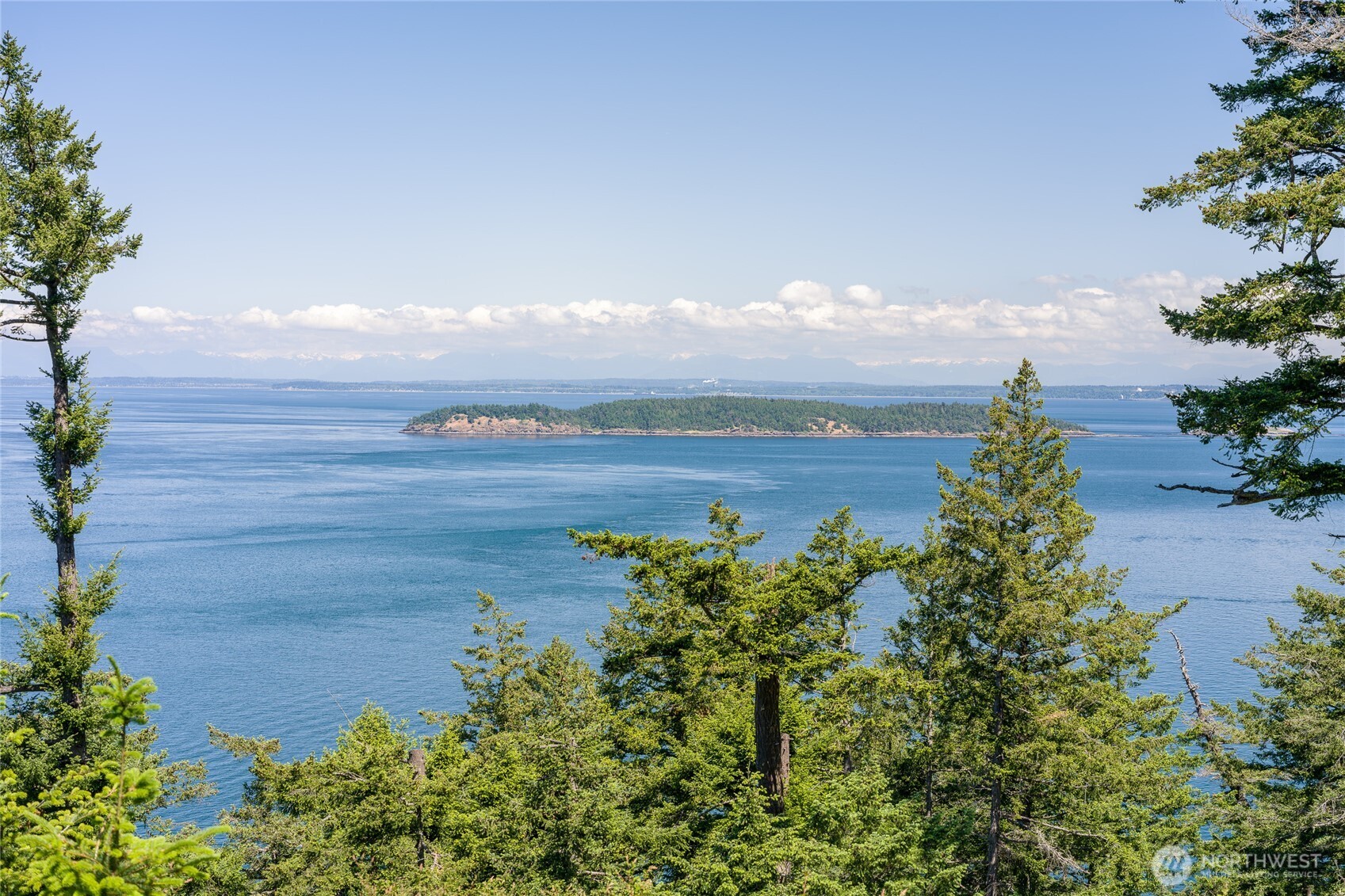 463 Wright Road Orcas Island, WA 98245 - Photo 13 of 40 a view of a lake