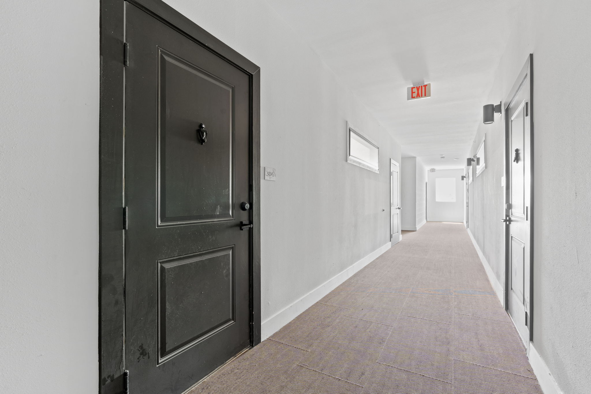100 West Mockingbird Lane, Unit 202 Austin, TX 78745 - Photo 24 of 30 a view of a hallway