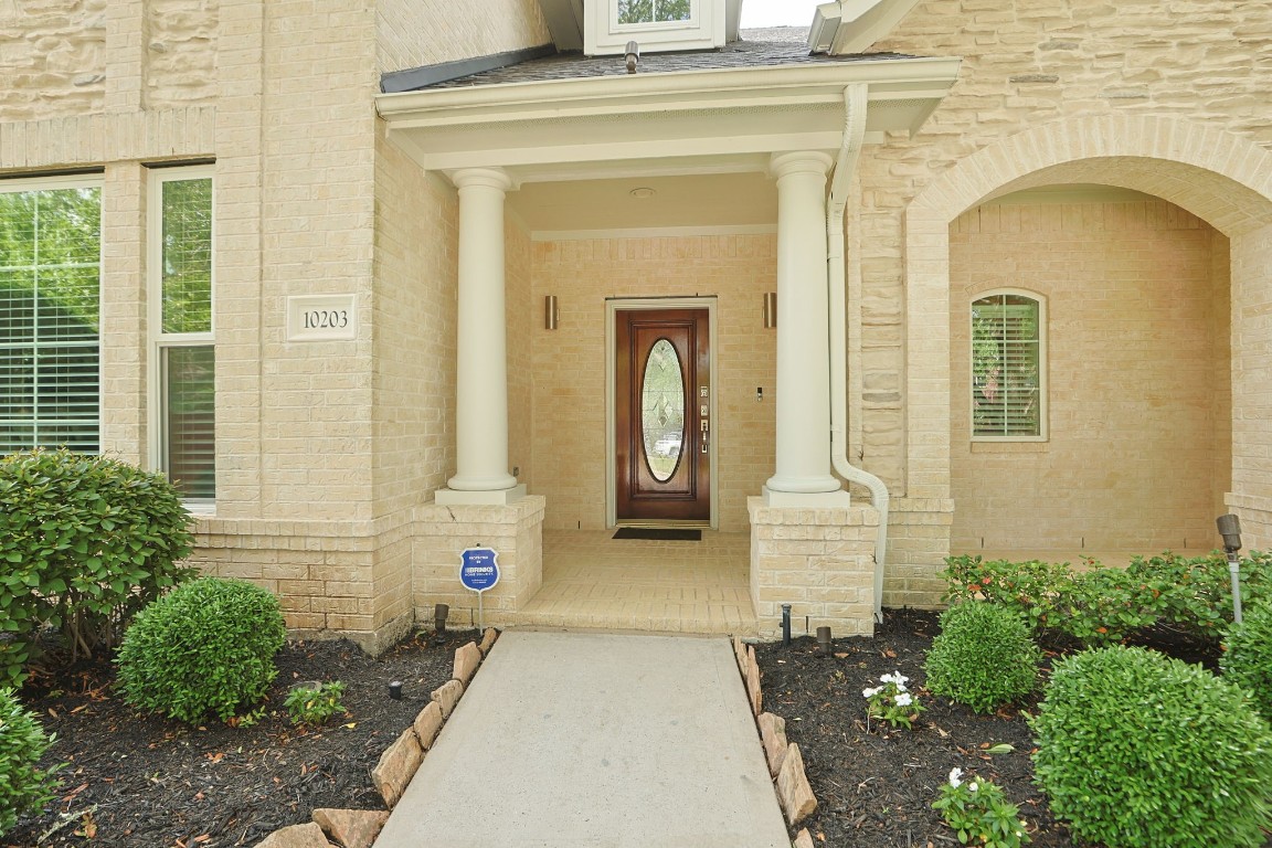 10203 Noble Pointe Court Spring, TX 77379 - Photo 13 of 49