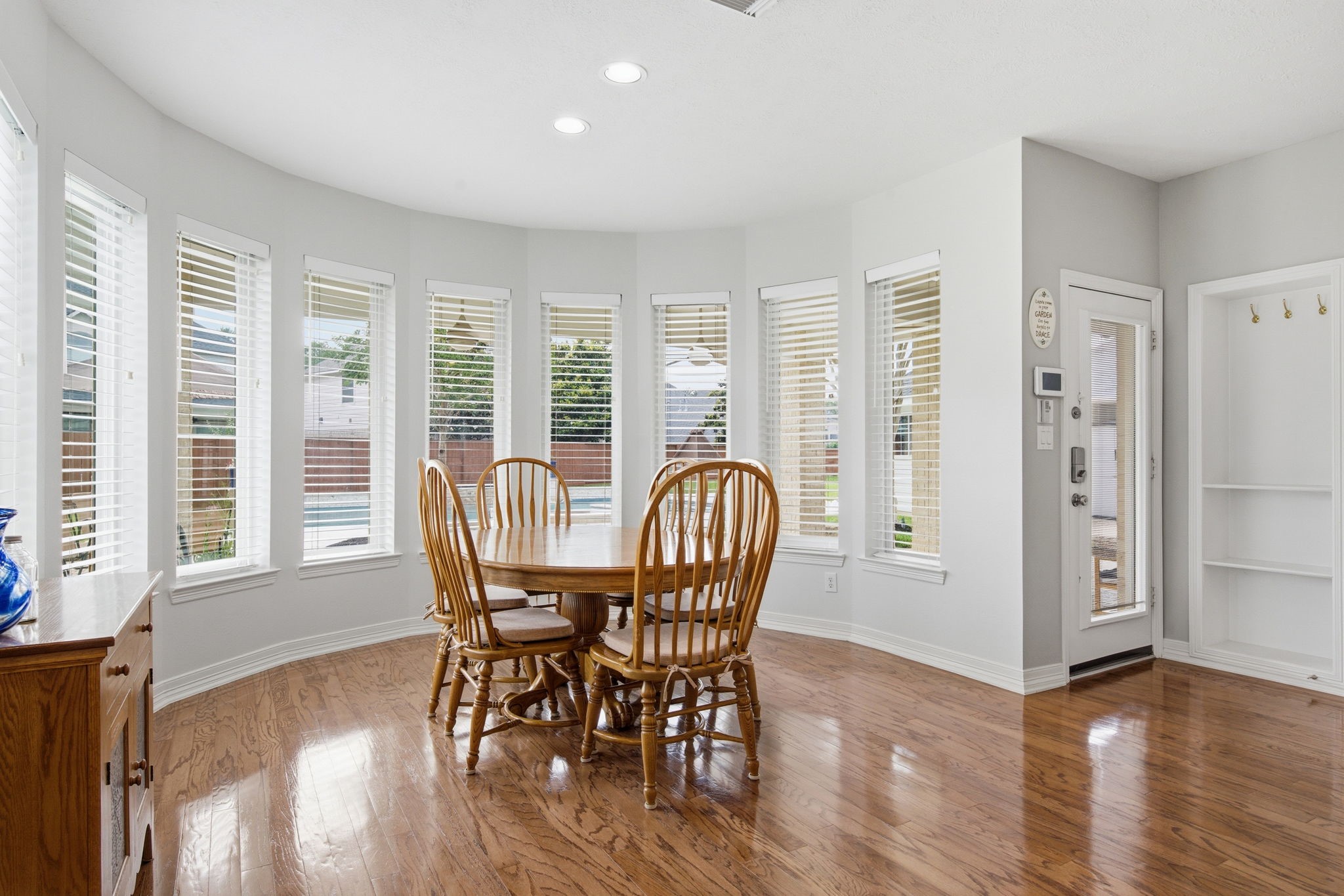 10203 Noble Pointe Court Spring, TX 77379 - Photo 17 of 50 Bay window overlooks pool from this large breakfast nook.