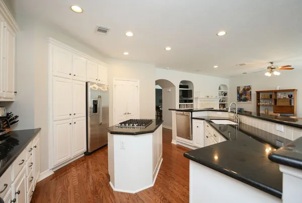 $875,000 | 10203 Noble Pointe Court, Spring, TX 77379