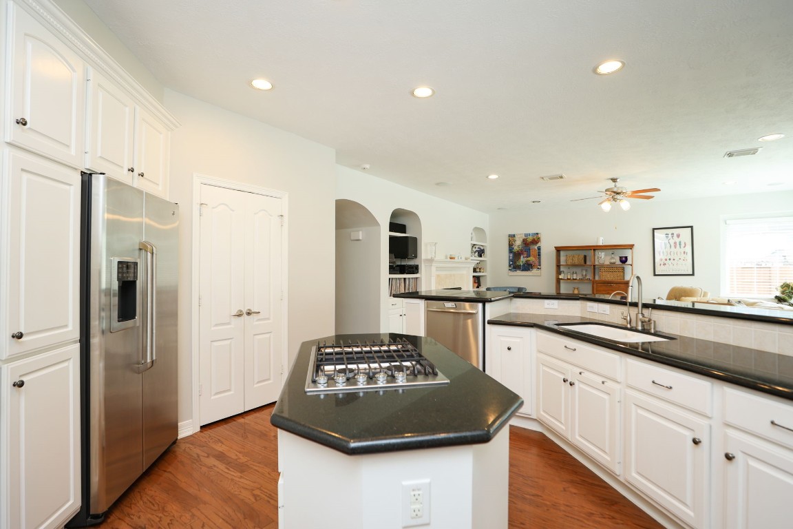 10203 Noble Pointe Court Spring, TX 77379 - Photo 19 of 49