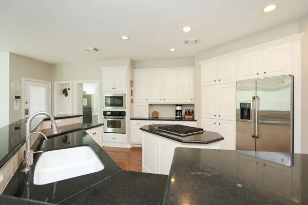 $875,000 | 10203 Noble Pointe Court, Spring, TX 77379