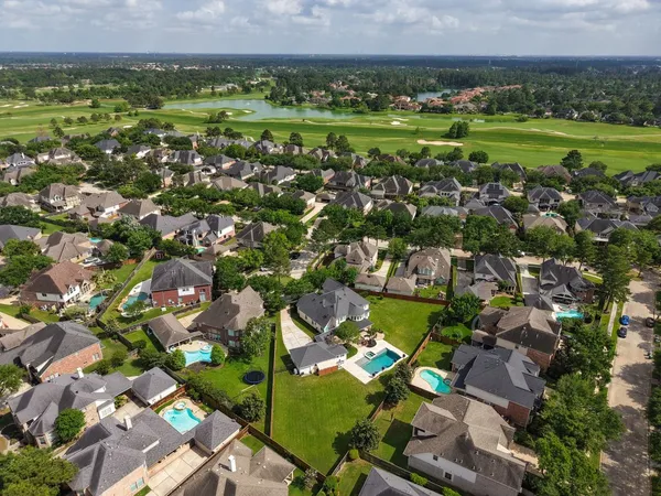 $875,000 | 10203 Noble Pointe Court, Spring, TX 77379