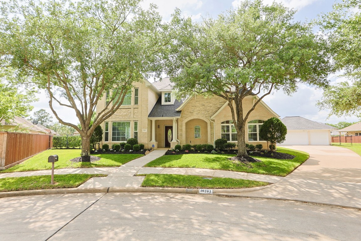 10203 Noble Pointe Court Spring, TX 77379 - Photo 9 of 49