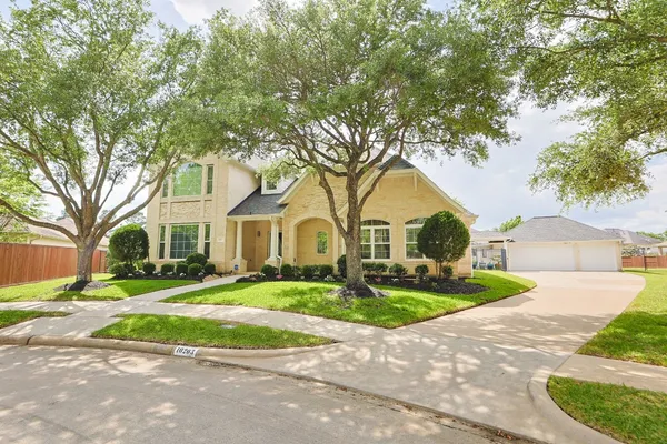 $875,000 | 10203 Noble Pointe Court, Spring, TX 77379