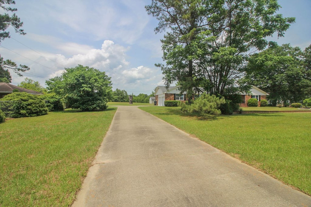 1721 Club Road Augusta, GA 30906 - Photo 2 of 42