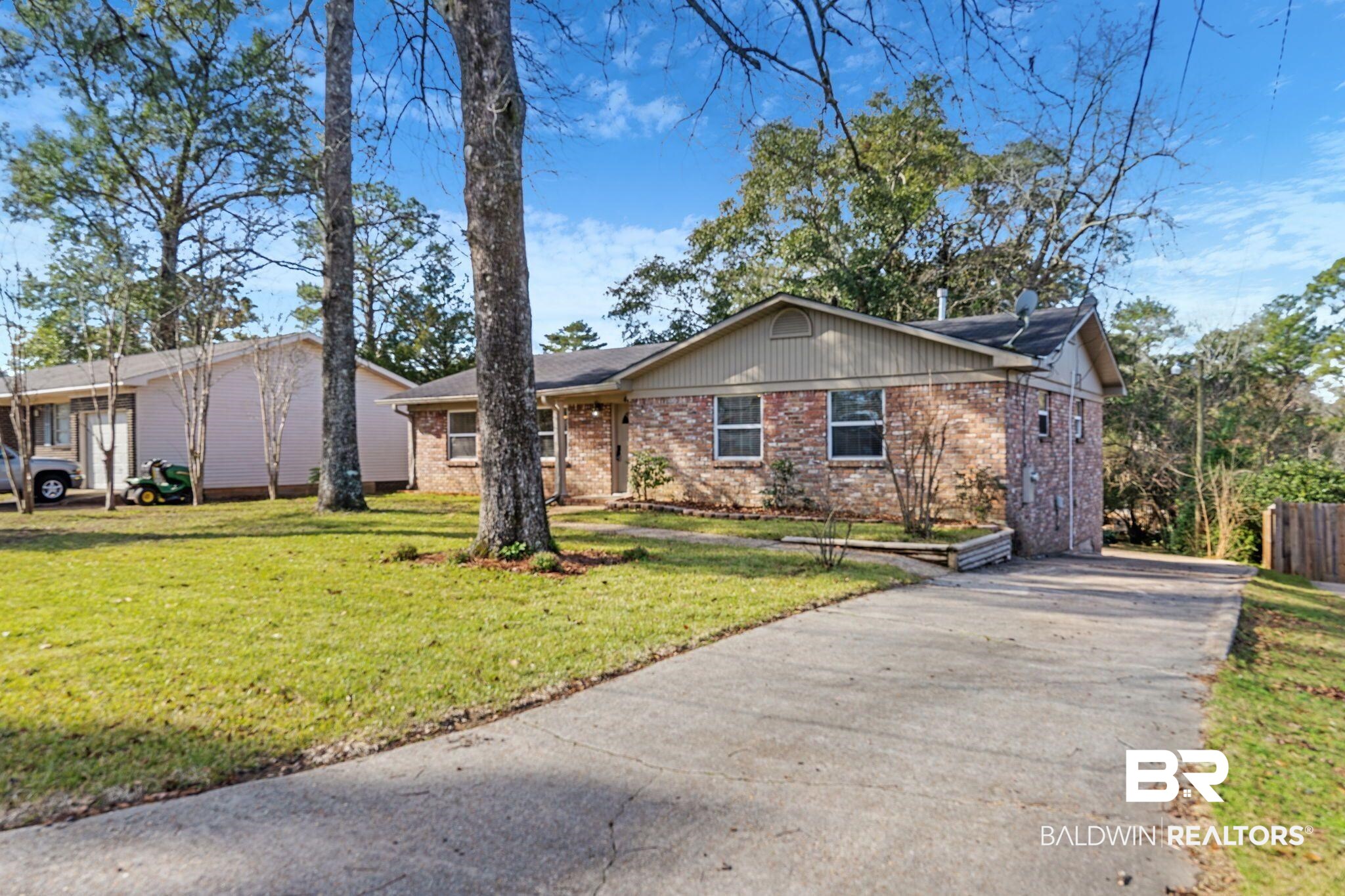 42 Ridgeview Drive Mobile, AL 36611 - Photo 3 of 19