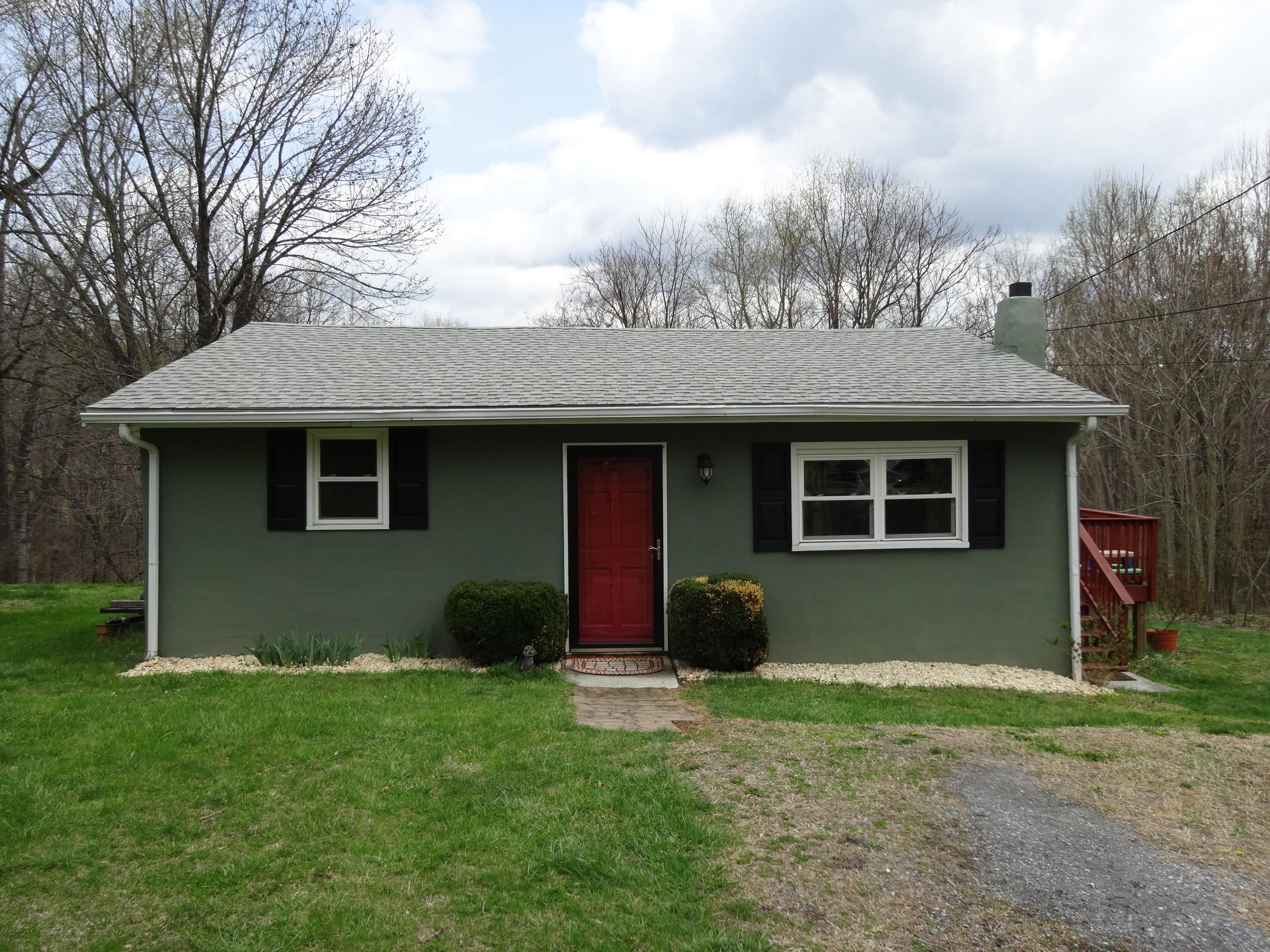 1843 Dewey Road Montvale, VA 24122 - Photo 1 of 22 Front of Home