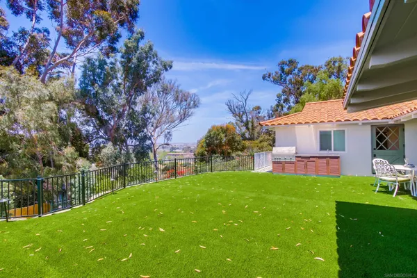 $1,998,111 | 4242 Cosoy Way, San Diego, CA 92110