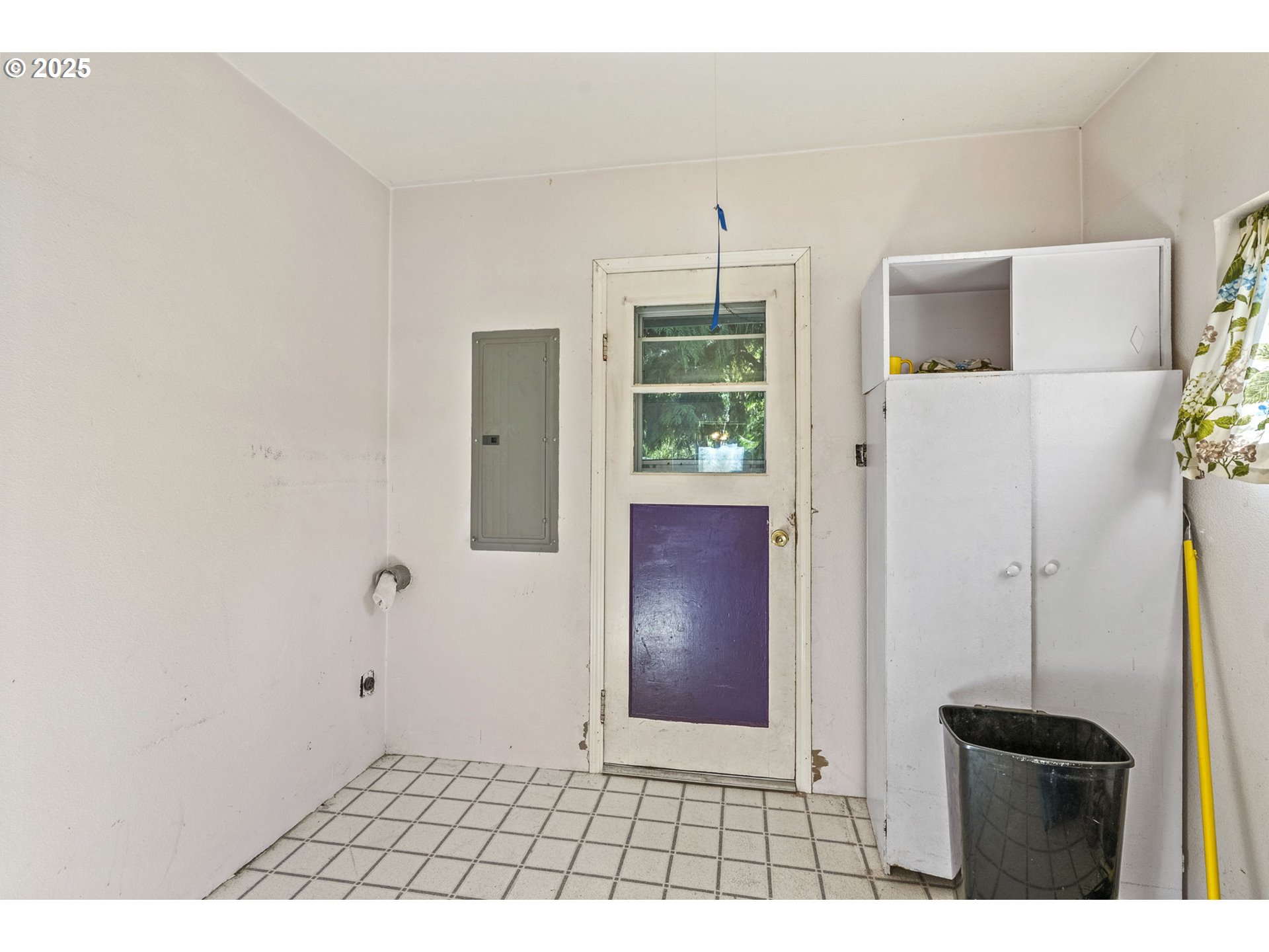 715 Carroll Road Kelso, WA 98626 - Photo 17 of 32 Gallery Image 17