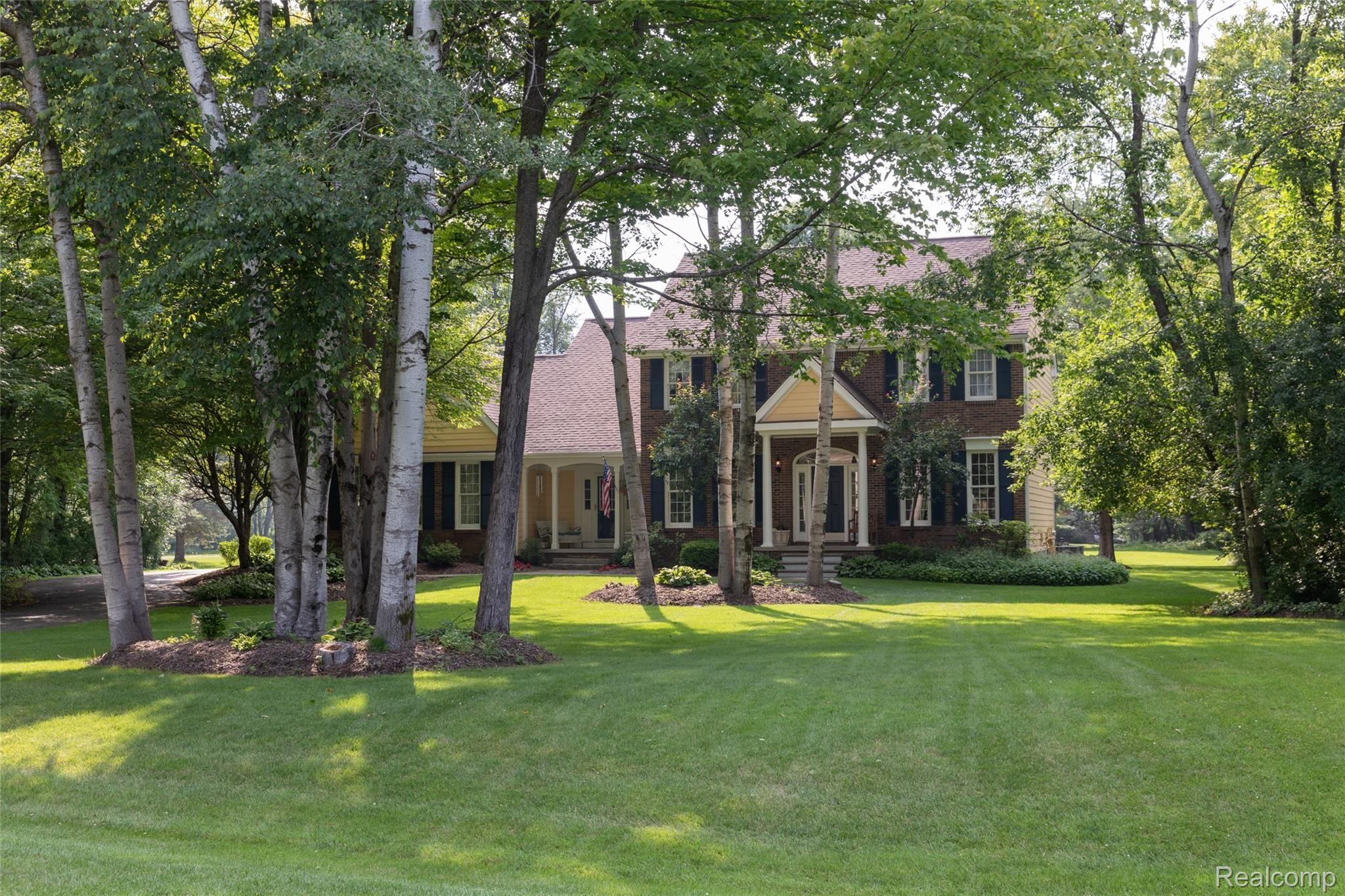 5233 Ridge Trail North Clarkston, MI 48348 - Photo 3 of 73 1.3