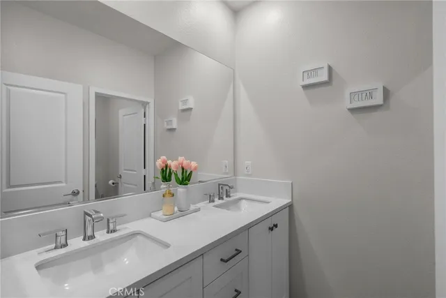 $750,000 | 27258 Narrowleaf Willow Lane, Valencia, CA 91381