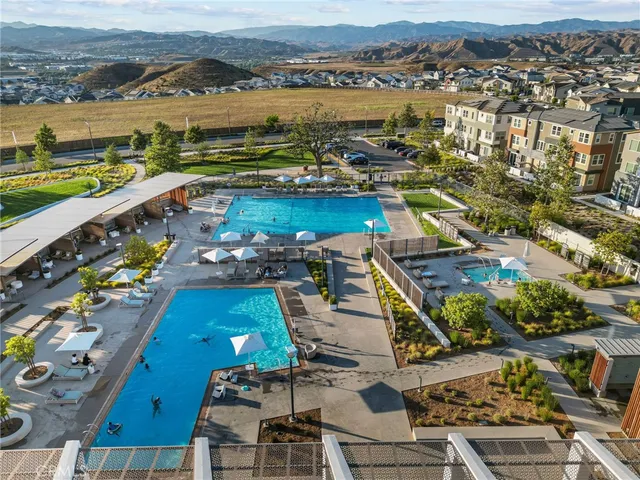 $750,000 | 27258 Narrowleaf Willow Lane, Valencia, CA 91381