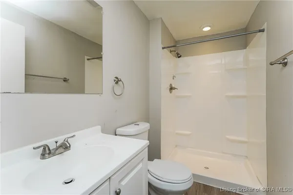 $1,930 | 731 Saratoga Drive, Jeffersonville, IN 47130