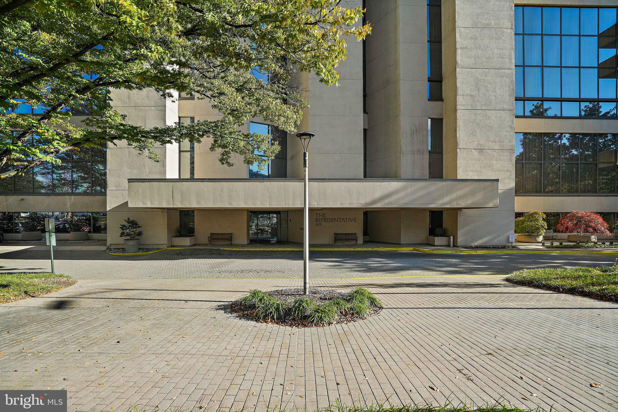 1101 South Arlington Ridge Road, Unit 913 Arlington, VA 22202 - Photo 31 of 39