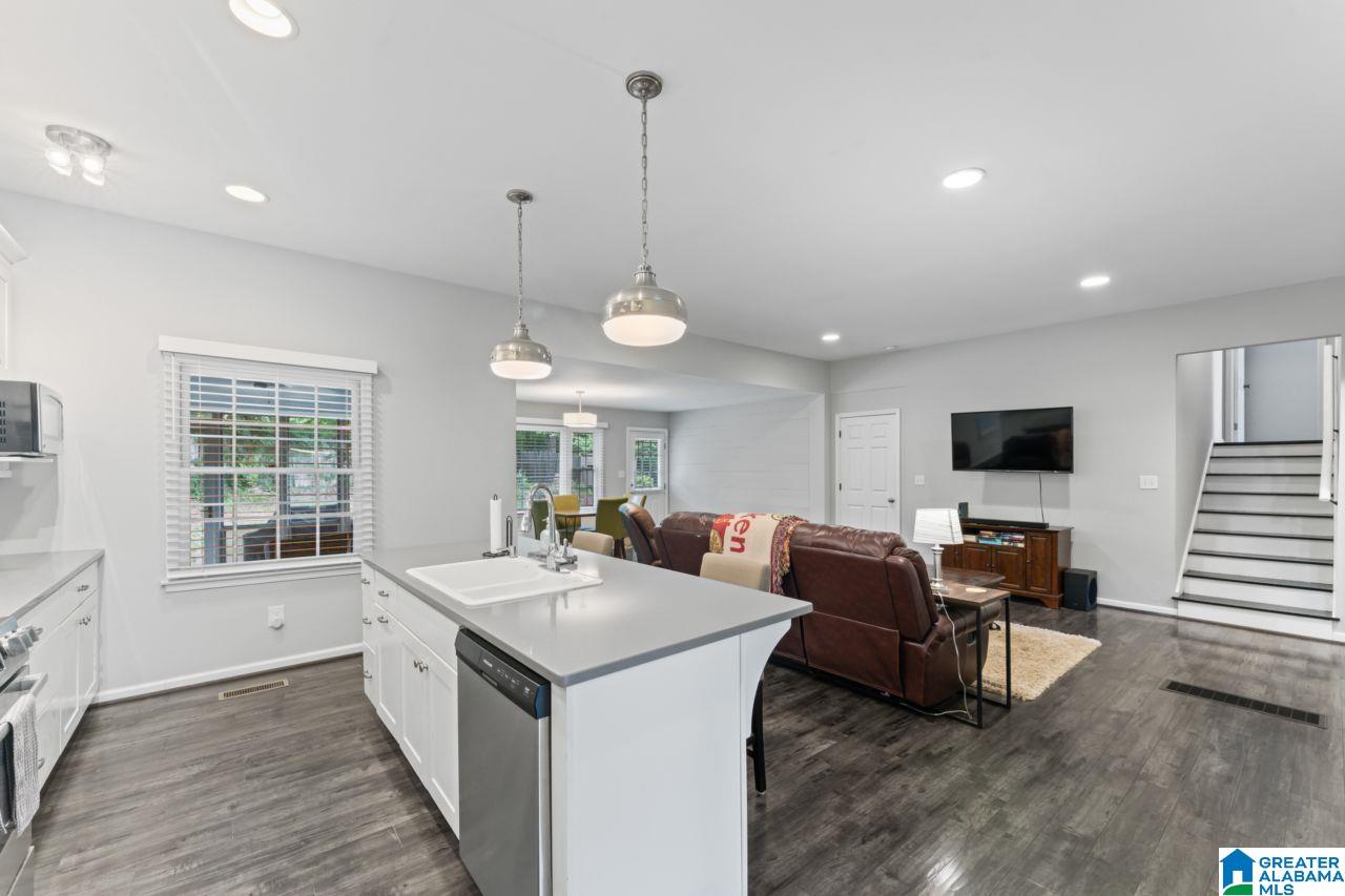 1388 Al Seier Road Birmingham, AL 35226 - Photo 13 of 39