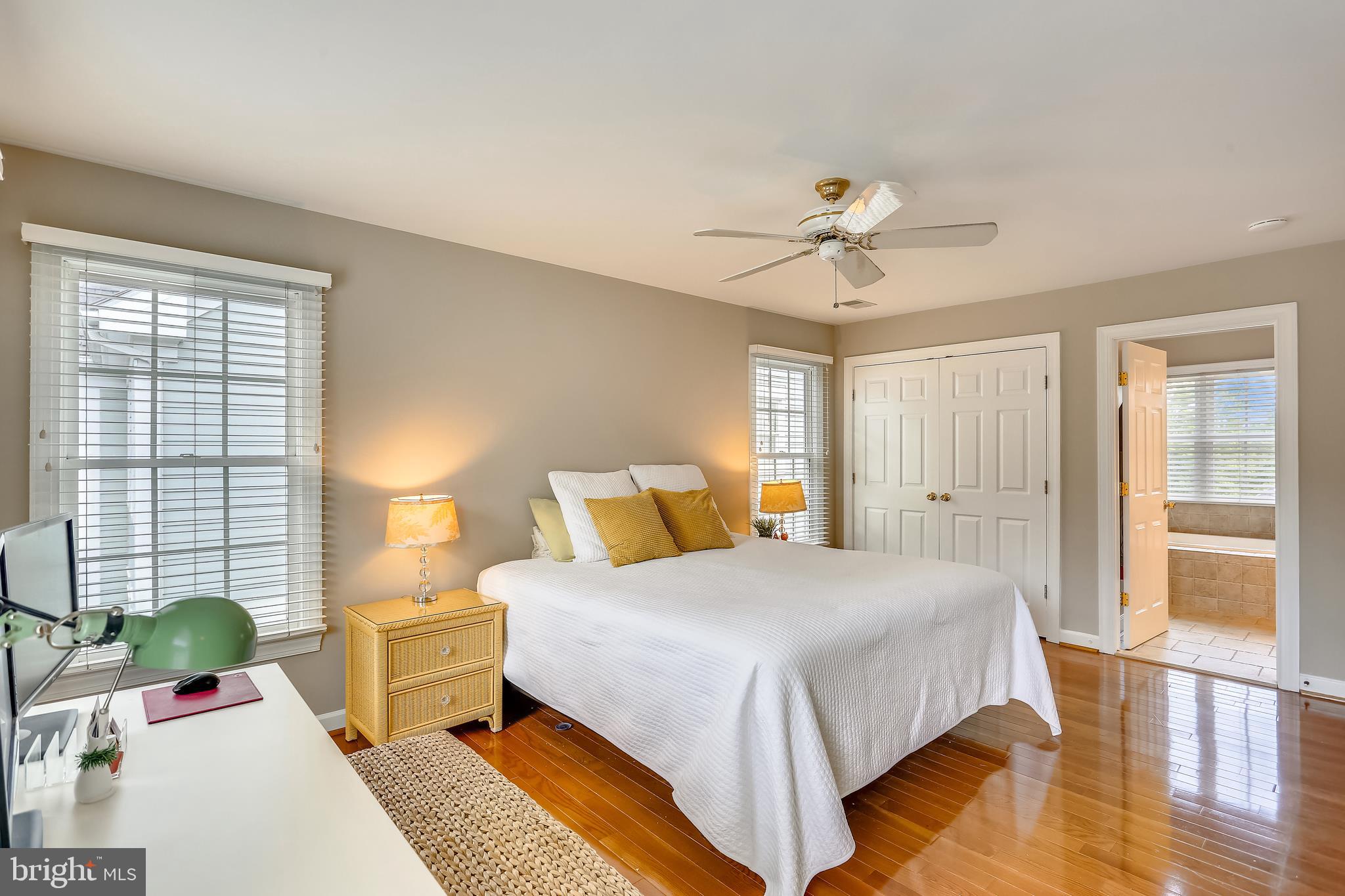 123 Little Quarry Road Gaithersburg, MD 20878 - Photo 23 of 64 Spacious owners' suite w/big walk-in closets