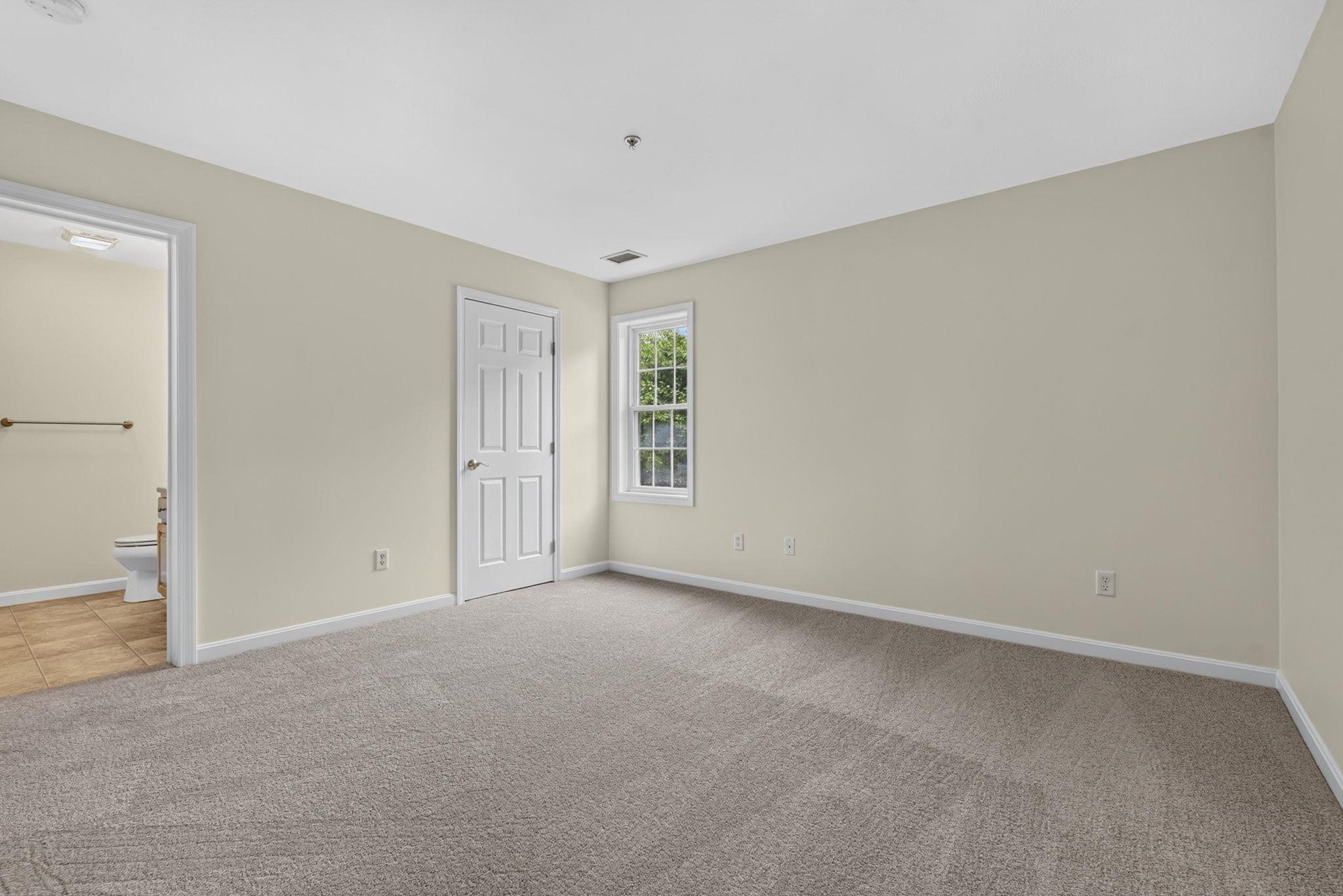 65 Fordway Extension, Unit 202 Derry, NH 03038 - Photo 22 of 32