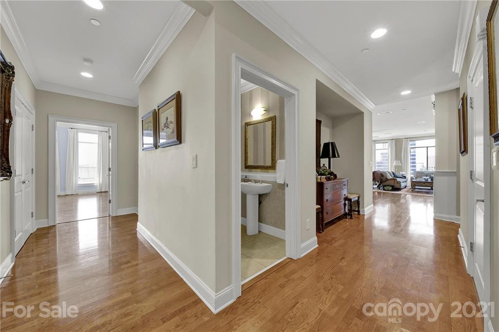 435 South Tryon Street, Unit 706 Charlotte, NC 28202 - Photo 10 of 40 a view of a living room