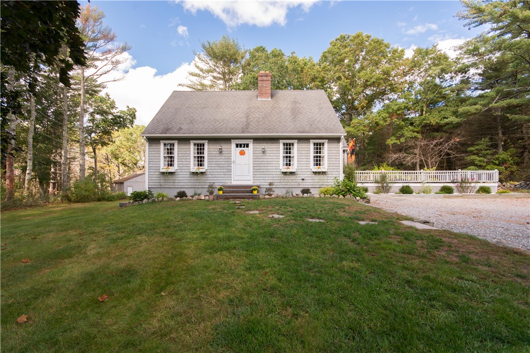 10 Isaac Fiske Road Coventry, RI 02827 - Photo 1 of 49