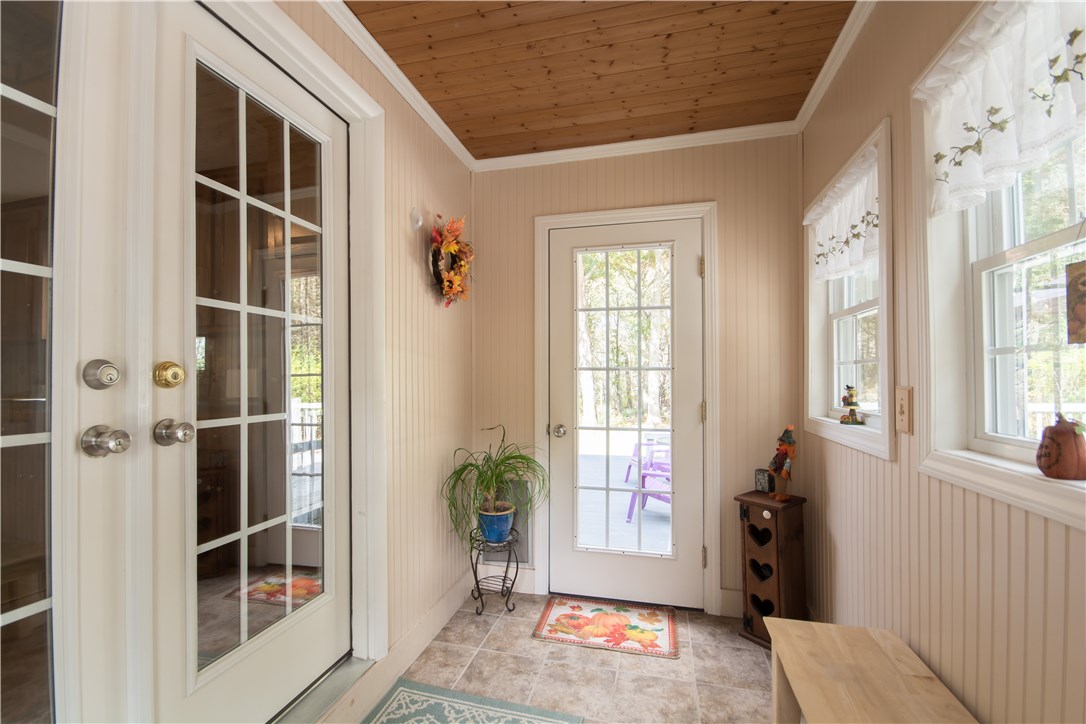 10 Isaac Fiske Road Coventry, RI 02827 - Photo 23 of 49