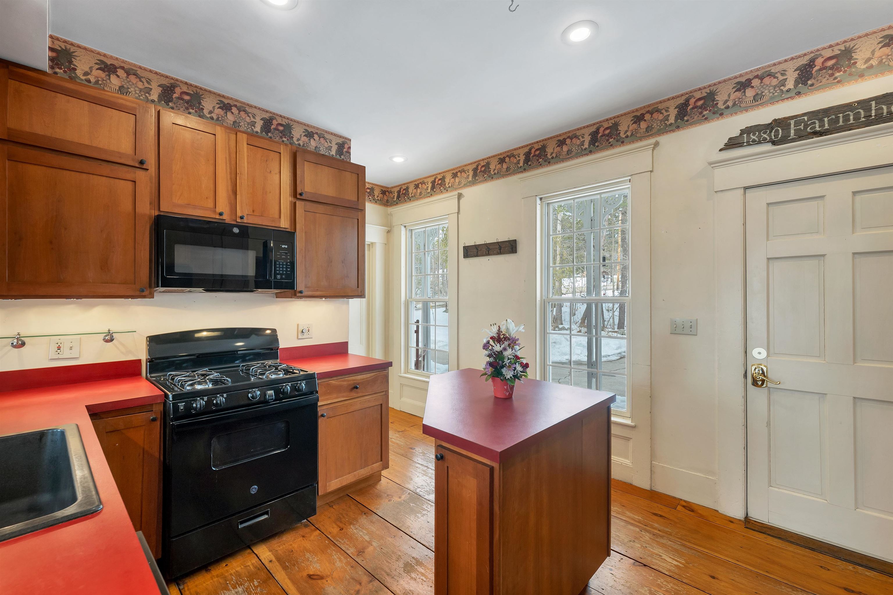 40 Old Wolfeboro Road Alton, NH 03809 - Photo 7 of 60