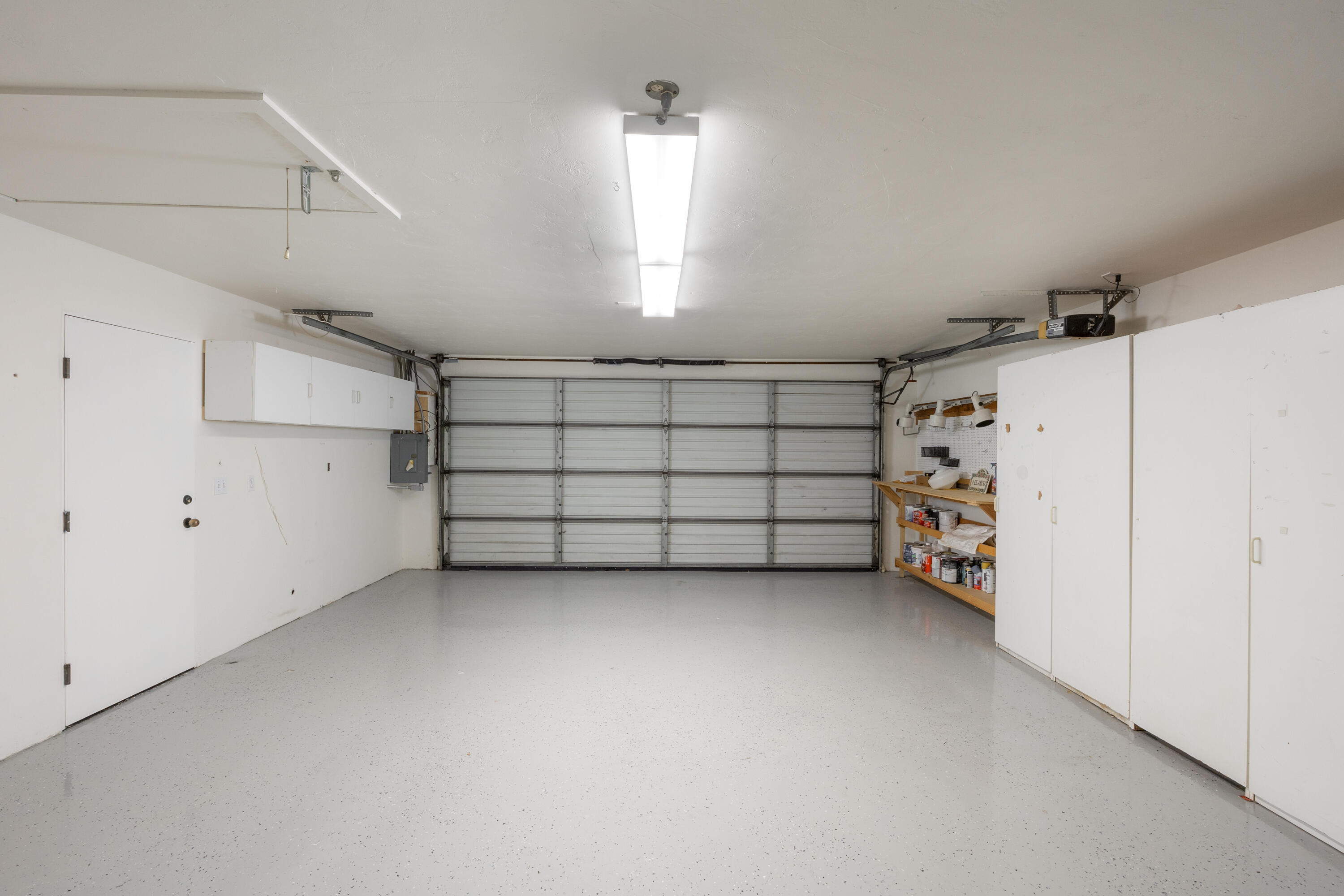 4 El Arco Drive Santa Barbara, CA 93105 - Photo 23 of 26 a view of a garage room