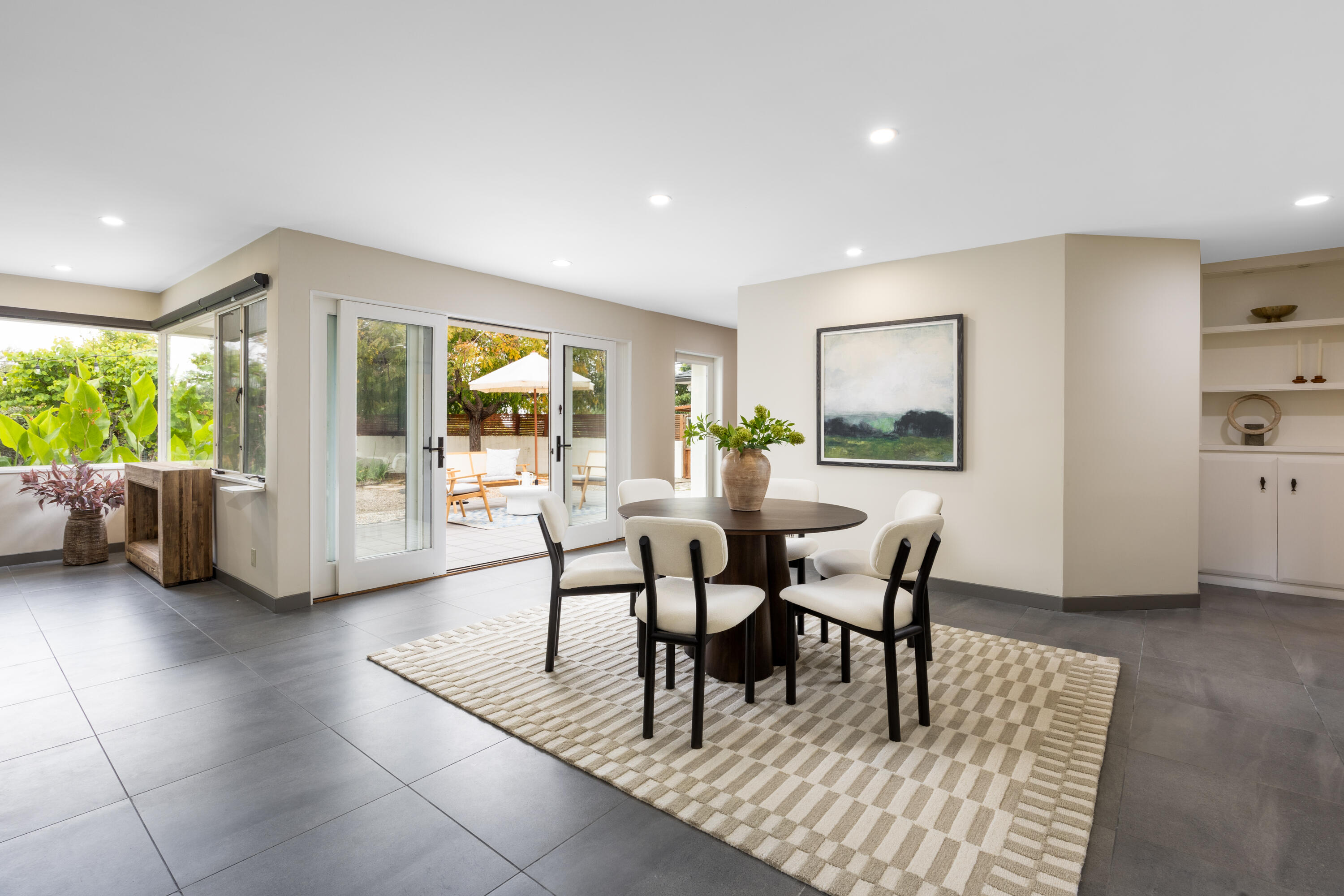 4 El Arco Drive Santa Barbara, CA 93105 - Photo 4 of 26 a view of a dining room with furniture and a livingroom