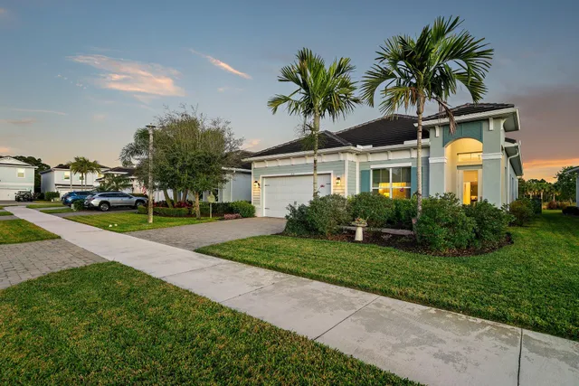 $727,500 | 4713 Southwest Briarwood Court, Stuart, FL 34997