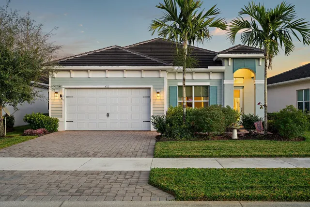 $727,500 | 4713 Southwest Briarwood Court, Stuart, FL 34997