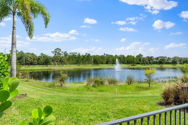 $727,500 | 4713 Southwest Briarwood Court, Stuart, FL 34997