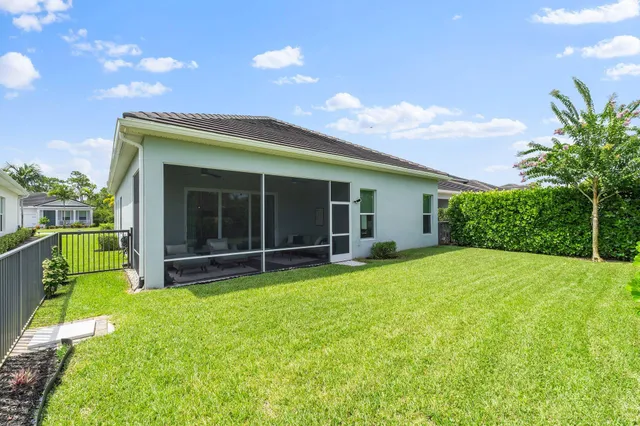 $727,500 | 4713 Southwest Briarwood Court, Stuart, FL 34997