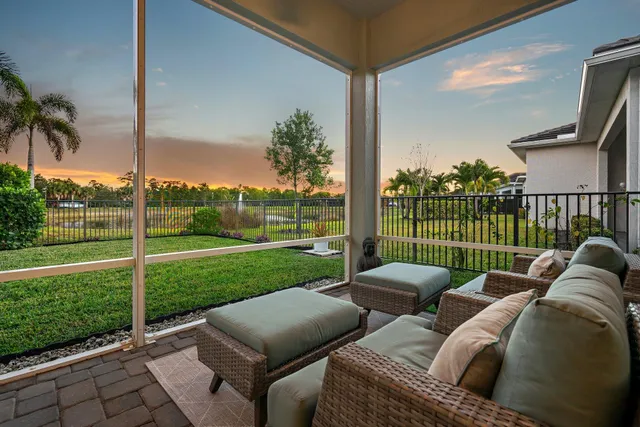 $727,500 | 4713 Southwest Briarwood Court, Stuart, FL 34997