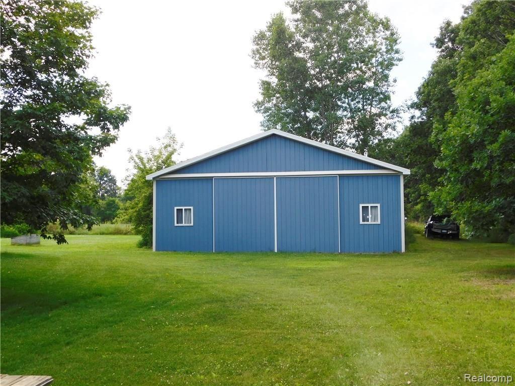 10779 North Nicholson Road Fowlerville, MI 48836 - Photo 11 of 12