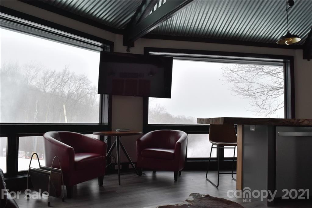 620 Briarcliff Road Sugar Mountain, NC 28604 - Photo 3 of 23 Gallery Image 3