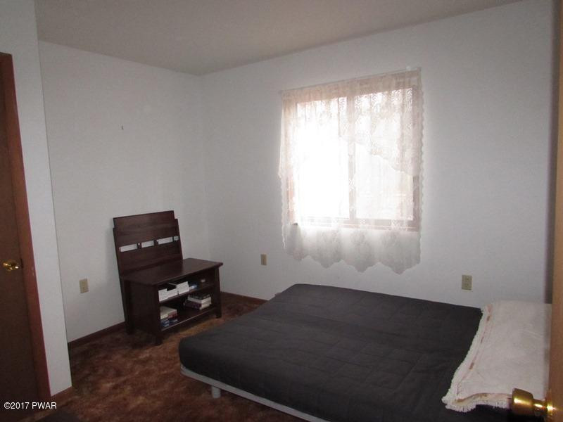 800 Rodeo Court Hawley, PA 18428 - Photo 17 of 36 Bedroom 1