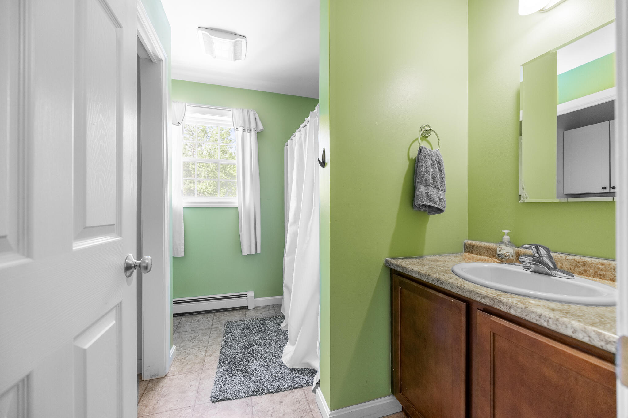 82 Grant Road Orono, ME 04473 - Photo 22 of 41 Grant Rd Interiors-17