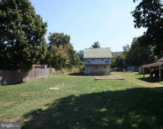 8213 Mapleville Road Boonsboro, MD 21713 - Photo 4 of 13 Interior (General)