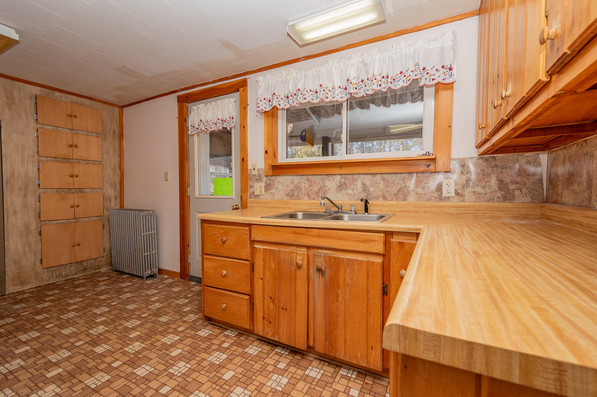 17 Daggett Street Milo, ME 04463 - Photo 4 of 53 DSC_0967