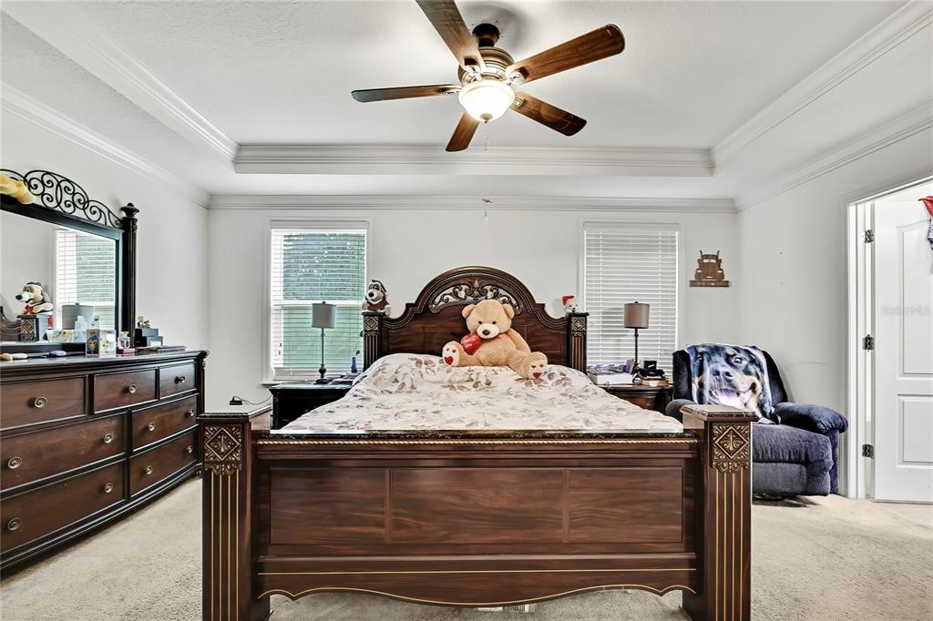 16197 Medrick Road Weeki Wachee, FL 34614 - Photo 10 of 22 a living room with furniture